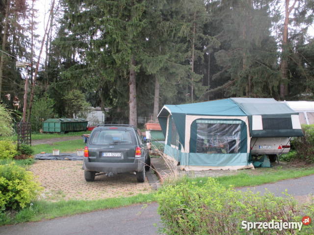 Przyczepa kempingowa namiotowa