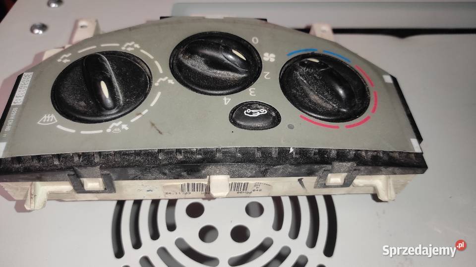 Opel Vivaro panel panele sterowania, przełączniki