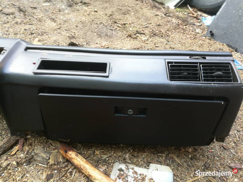 Deska rozdzielcza Audi 100 C3 Cygaro Biłgoraj sprzedam