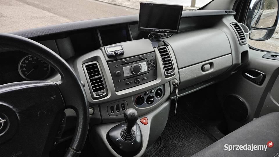 Opel Vivaro 25CDTI 2008r 2500cm3 Białystok