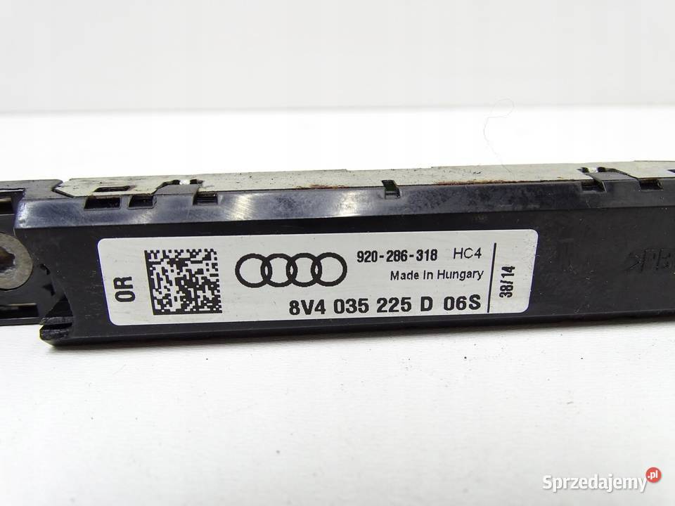 WZMACNIACZ ANTENY ANTENOWY AUDI A3 8V 8V4035225D