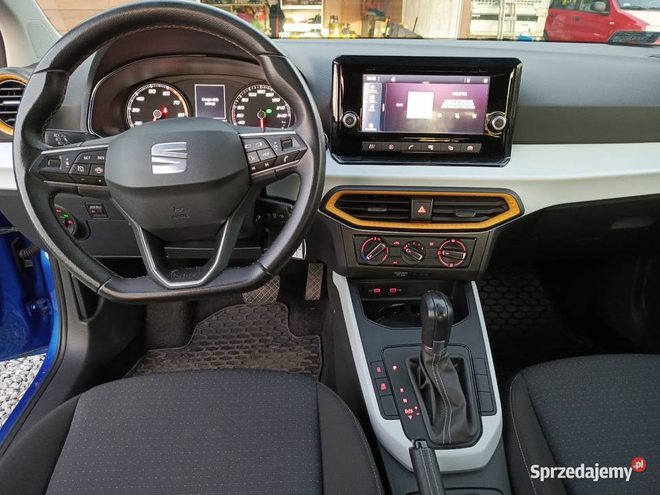 Seat Arona 10 TSI Full LED SS DSG asystent pasa ruchu Dąbrowa Górnicza