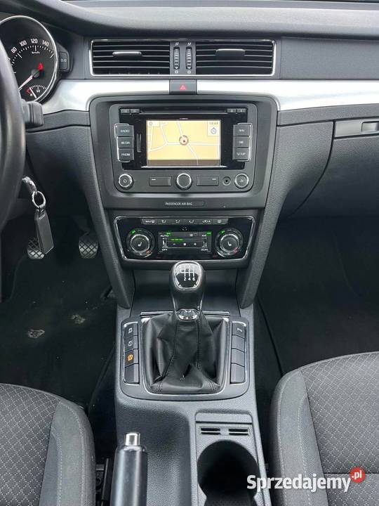 Skoda Superb II FL 20 TDI 170 koni 2015 bixenon isofix Superb