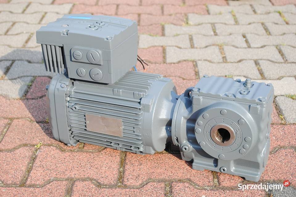 Motoreduktor kątowy 0315kw 2098obr firmy SEW Kargowa
