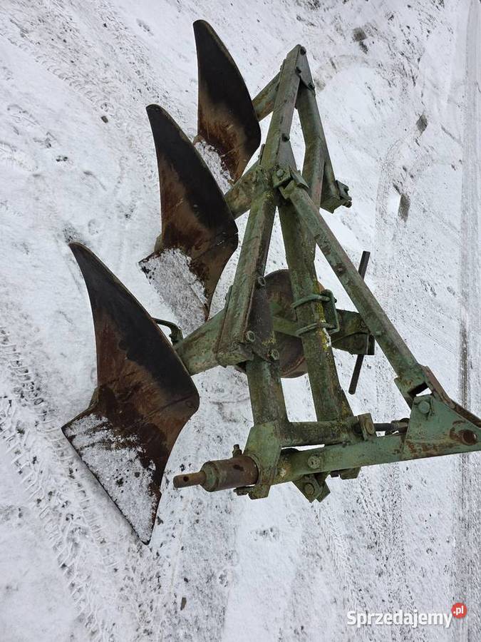 Pług unia grudziądz 3 skibowy duży