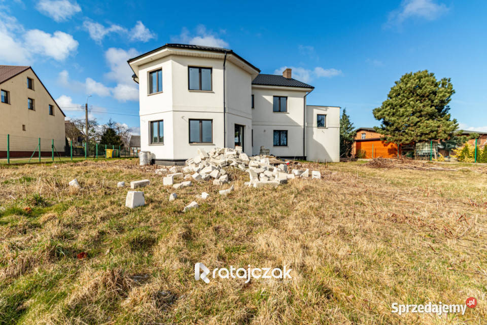 Dom wolnostojący do sprzedania Starzyno 678m2