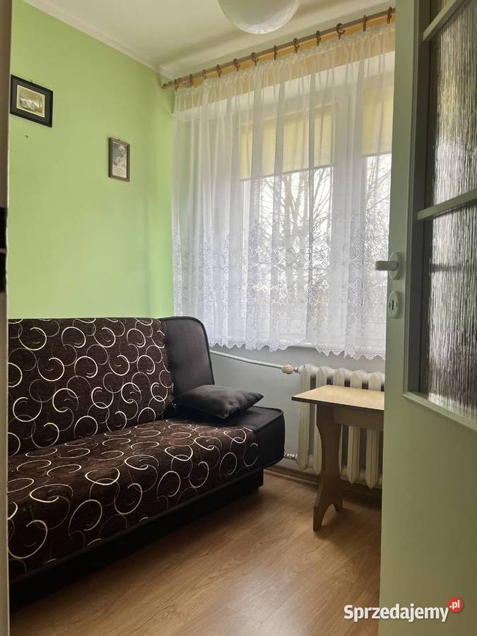 Mieszkanie 3pokojowe z balkonem i piwnicą Rok budowy 1980