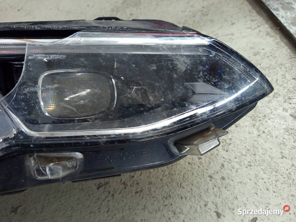 Reflektor prawy golf 8 IQ matrix orginal Rzeszów