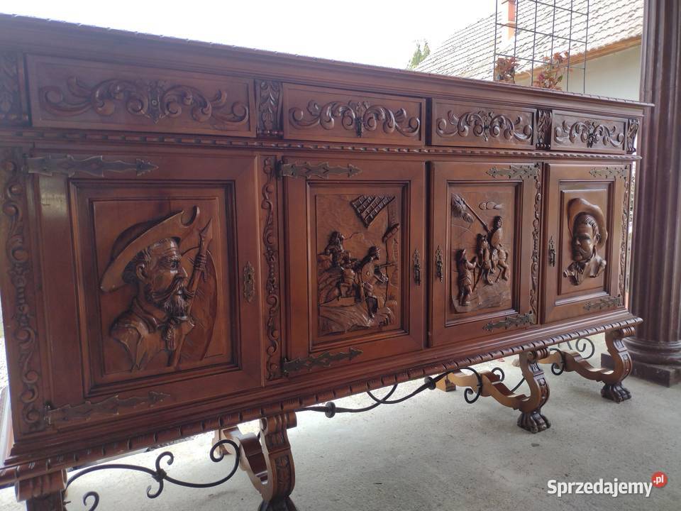 Ręcznie rzeźbiona z Hiszpanii komoda Iwkowa
