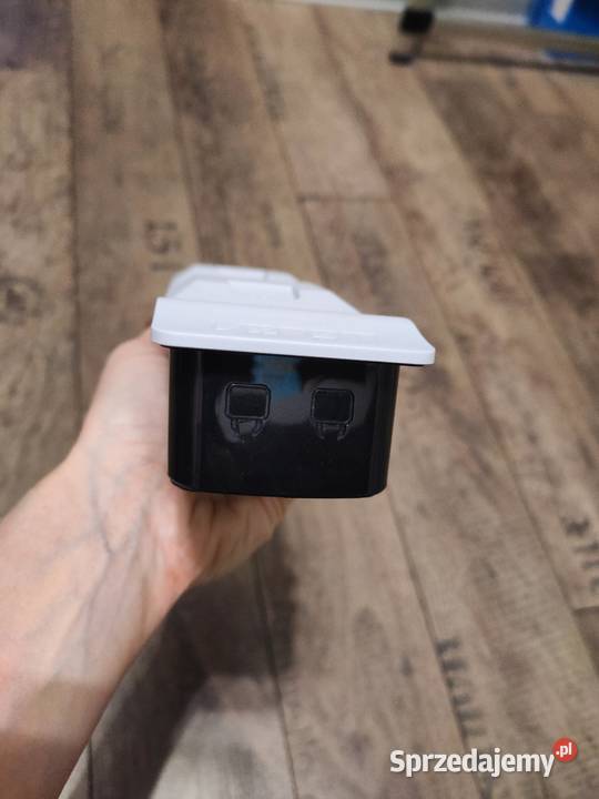 Stacja ładowania kontrolerów 5 Venom stan Istebna