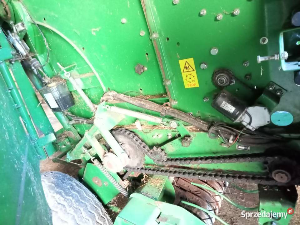Prasa rolująca John Deere F440E Bedlno