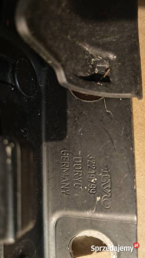 VOLVO V90 S90 ZAWIASY MASKI 221980032219799 osobowe świętokrzyskie Piórków