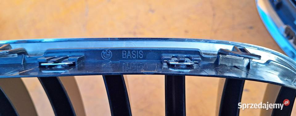 BMW 5 F07 Atrapa grill zderzaka lewa 51138057089 Radom