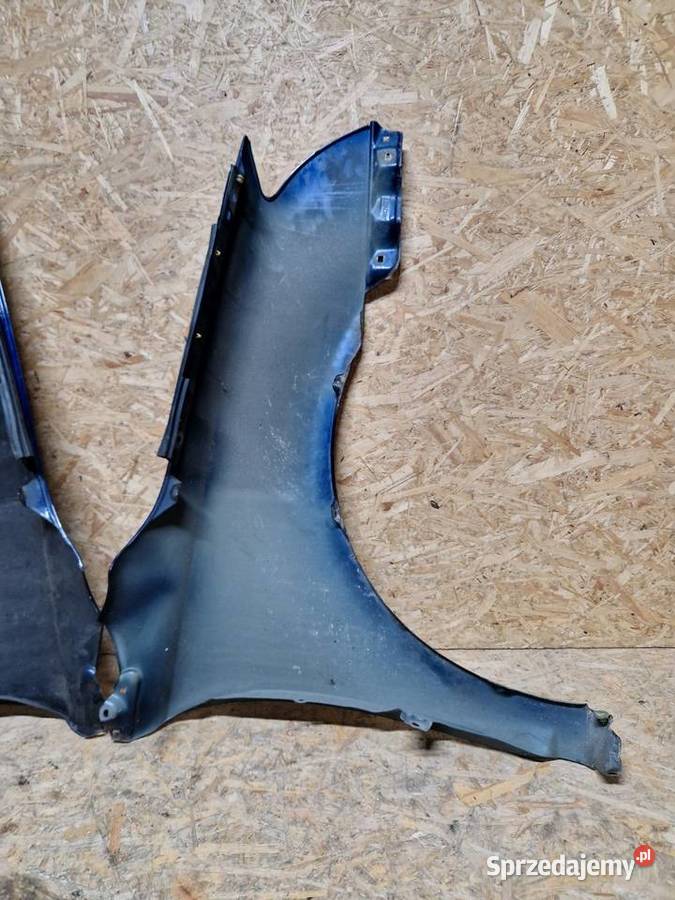 Toyota avensis t25 lift błotnik lewy prawy przód Błotniki Złotoryja