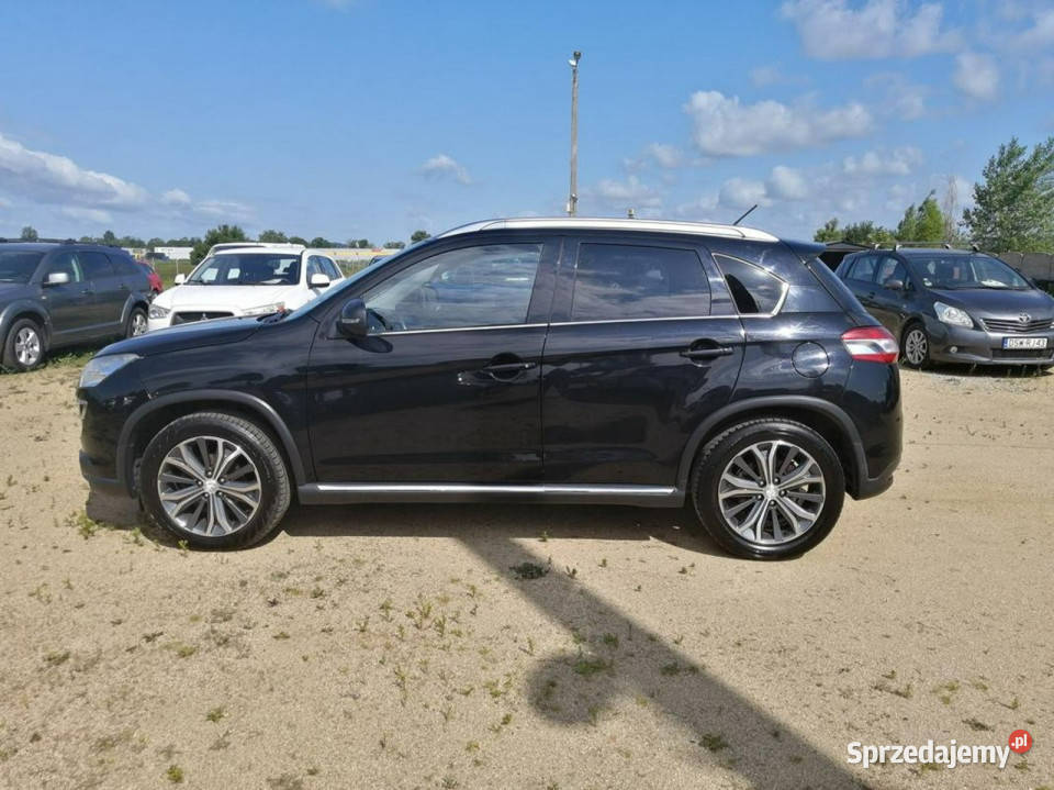 Peugeot 4008 16 115 4x4 klima panorama dach Rok produkcji 2015 Strzegom sprzedam