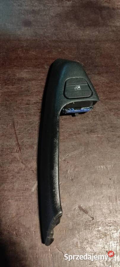 Golf 3 osłona z przełącznikiem szyb prawy przód Szyby i owiewki podkarpackie