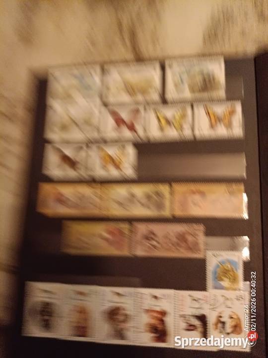 Znaczki klaser zwierzęta gady ptaki pieski kotki Krze Duże