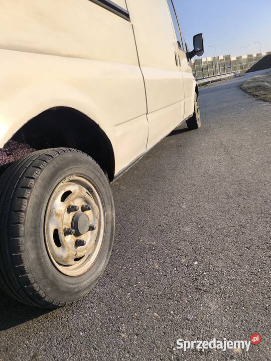 Ford transit średni