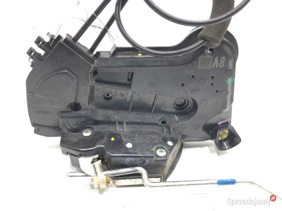 ZAMEK DRZWI PRAWY TYŁ TOYOTA COROLLA E21 sprzedam