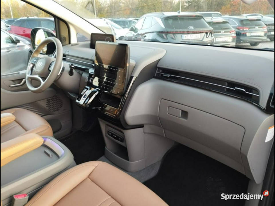 Hyundai Staria STARIA HEV 7os 16 TGDI 215 6AT serwisowany w ASO