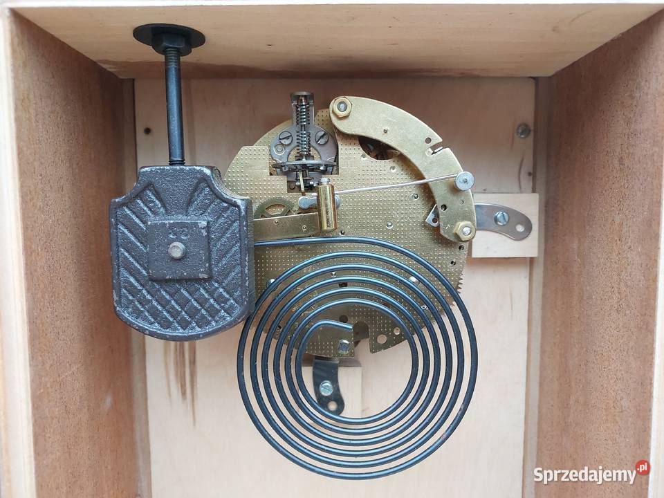 Zegar stołowy kapliczka sprawny FHS Hermle 1983r beżowy Tczew