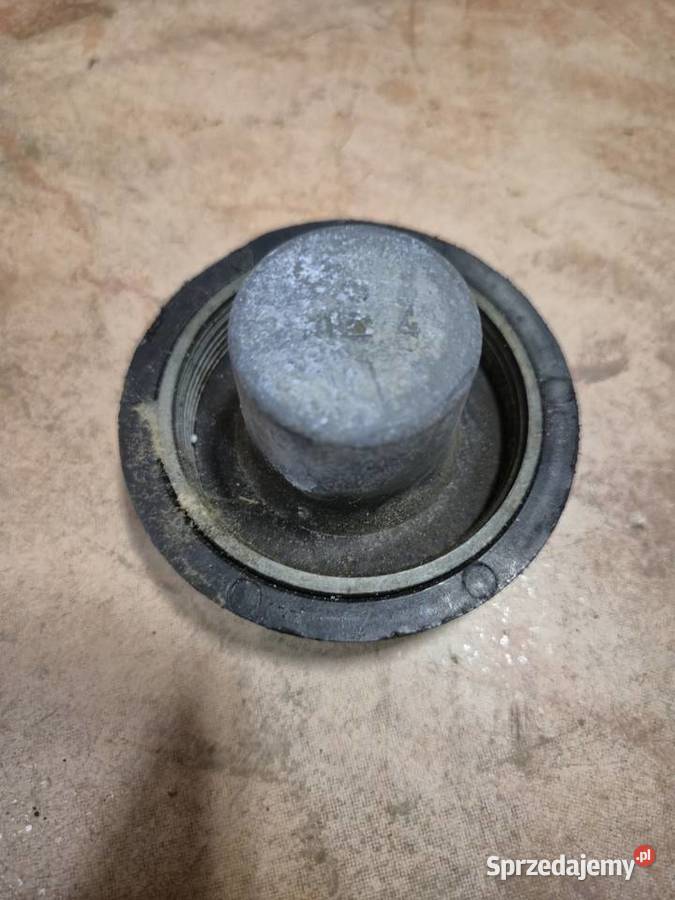 Korek wlewu paliwa Fiat 126 osobowe śląskie Dąbrowa Górnicza