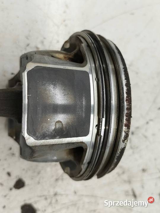 TŁOK KORBOWÓD 082277 18 TFSI TSI Audi A4 IV Rok produkcji 2011 Części samochodowe