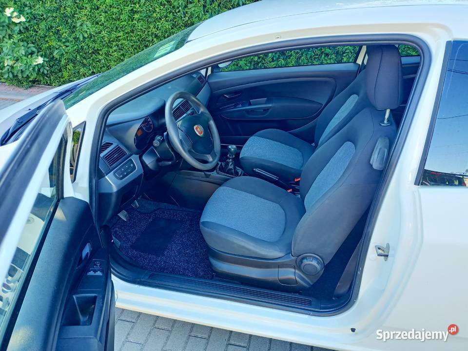 Śliczny Fiat Grande Punto 12 Benzyna 65KM Biała Nyska