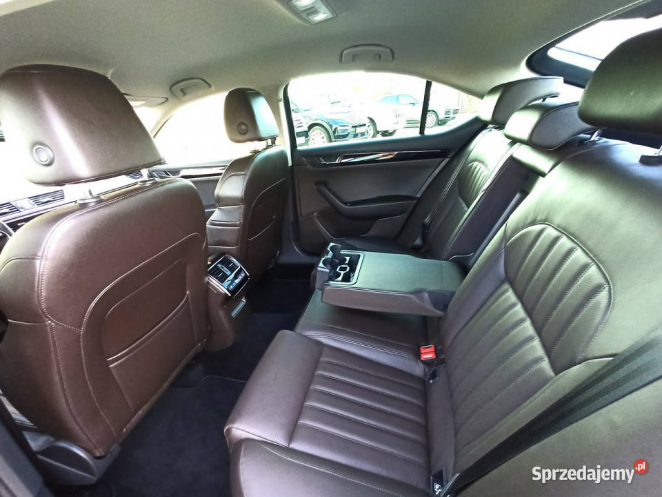 koda Superb Laurin Clement 69 salon Polska I elektrycznie ustawiane fotele