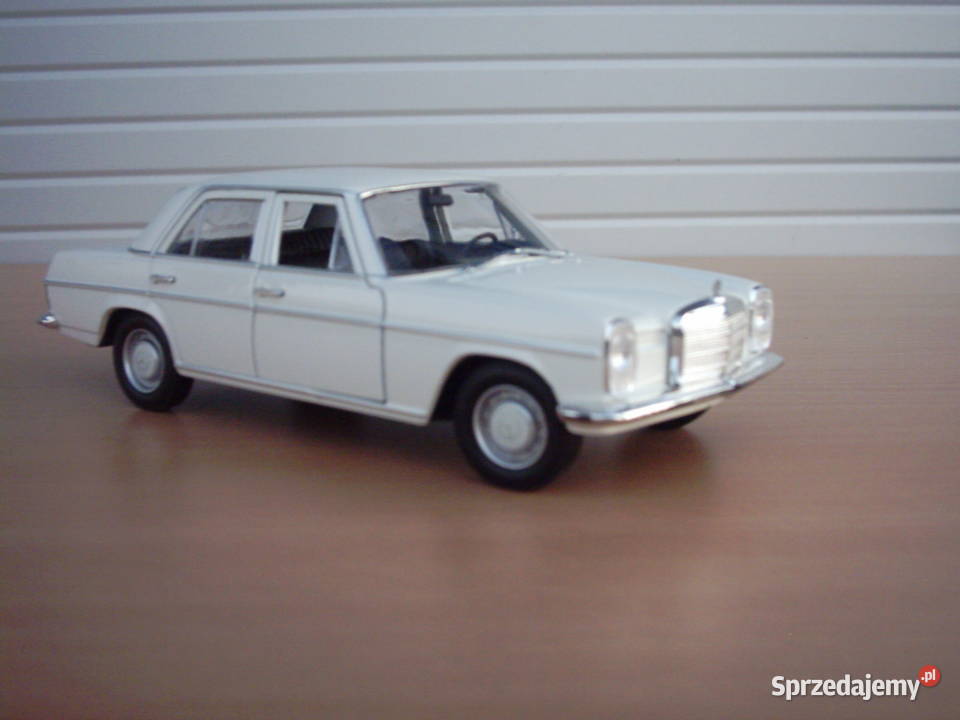 Kolekcjonerski Model MercedesBenz W 115 220 D