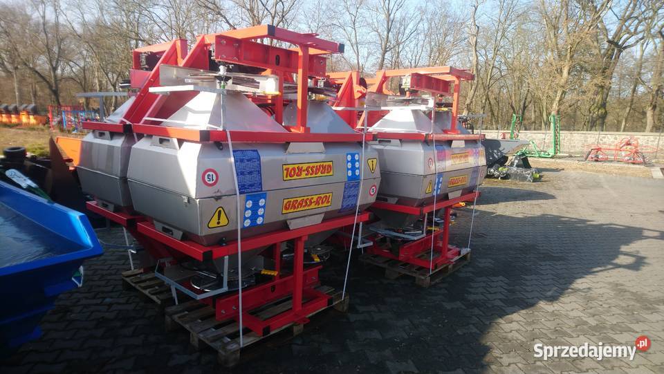 Rozsiewacz nawozu 600L nierdzewny Maszyny rolnicze Kutno sprzedam
