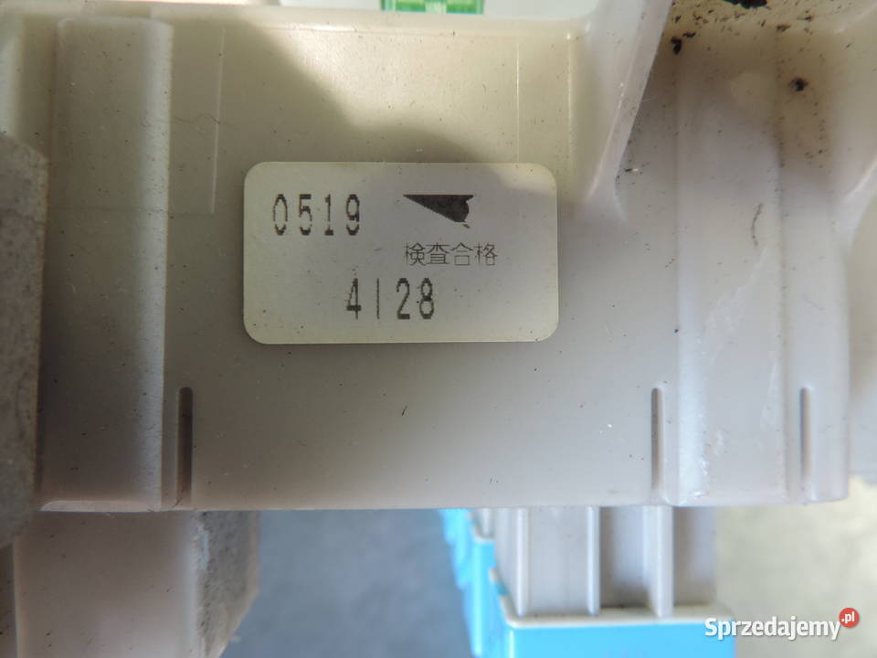 TOYOTA RAV4 II 20 D4D SKRZYNKA BEZPIECZNIKÓW Rok produkcji 2005 Skrzynki bezpieczników Nowy Sącz