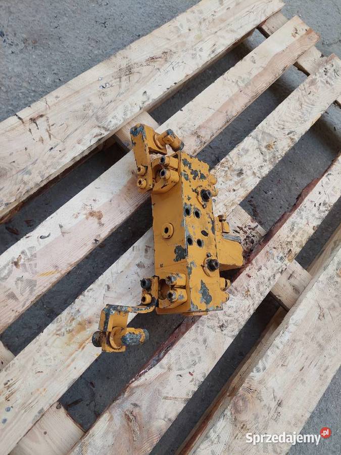 7 WYJŚĆ KOSTKA ZAWÓR ZAMEK HYDRAULICZNY LIEBHERR Kielce