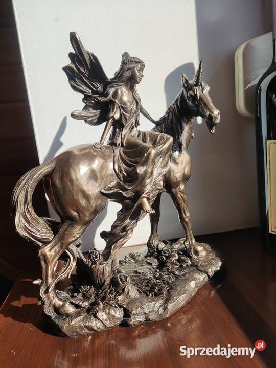 Piękna i Jednorożec Duża Figura w Stylu