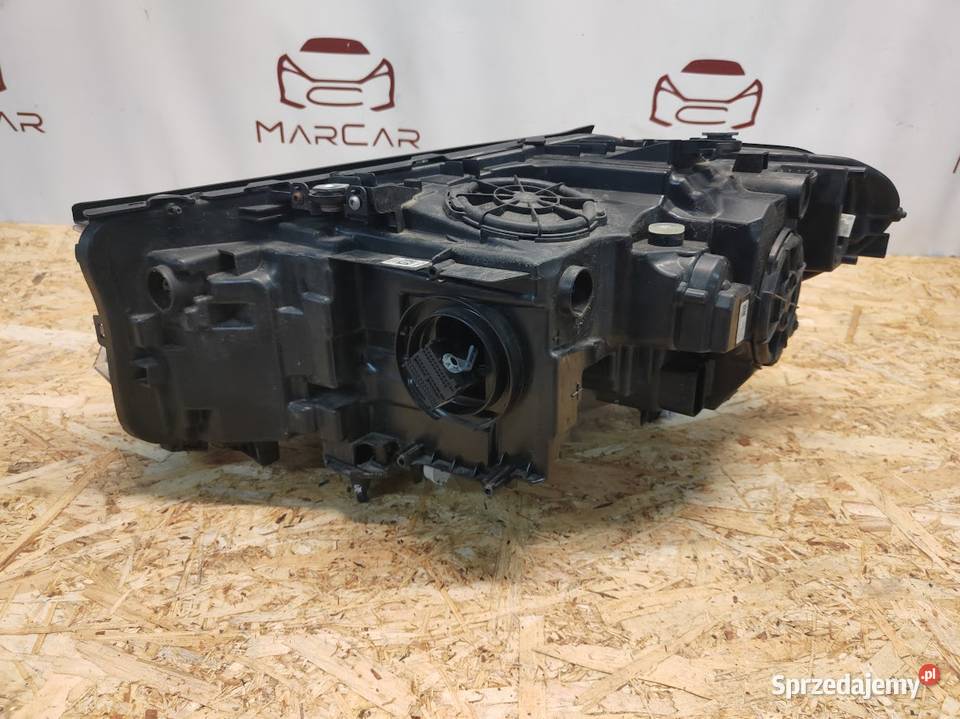 Lampa Prawy Przód Adaptive LED BMW 5 G30 G31 osobowe Pleszew