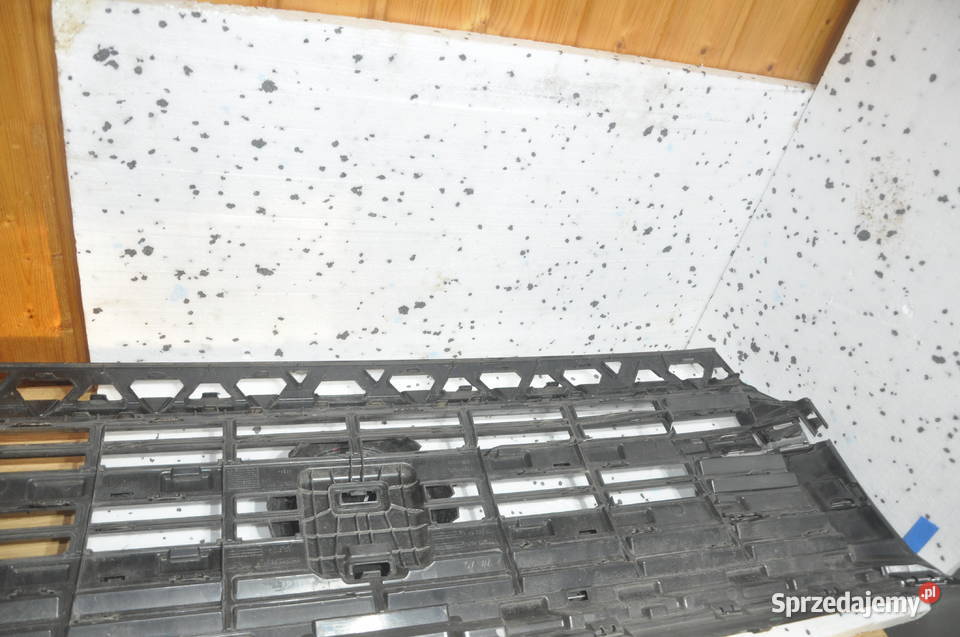 Volkswagen Crafter Maskownica Grill Atrapa chrom dostawcze