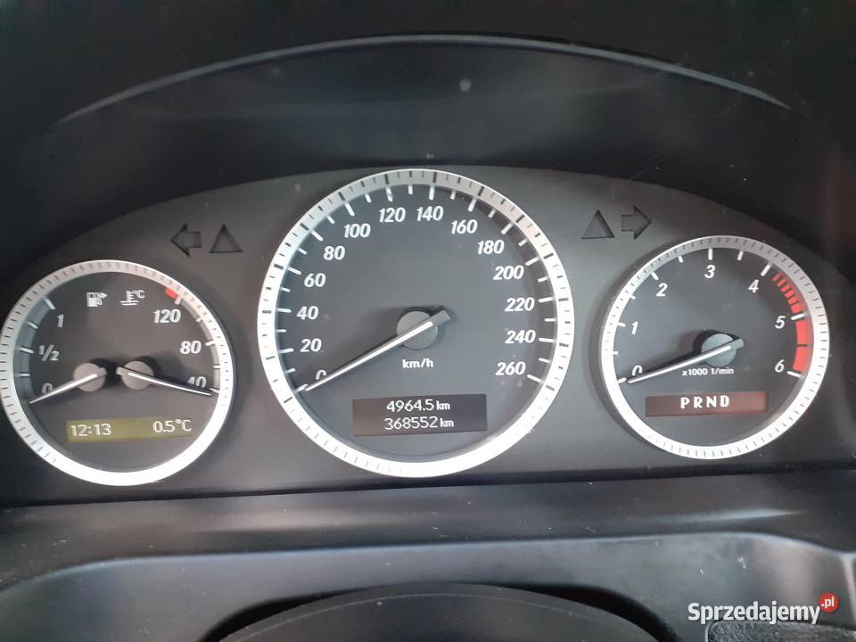 LICZNIK MERCEDES S204 C 200 CDI 2049004000 Wyposażenie wnętrza