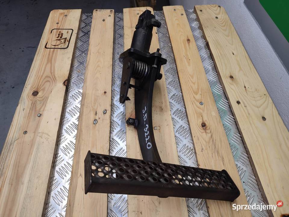 Dźwignia hamulca nożnego John Deere 3280 Wilkowo