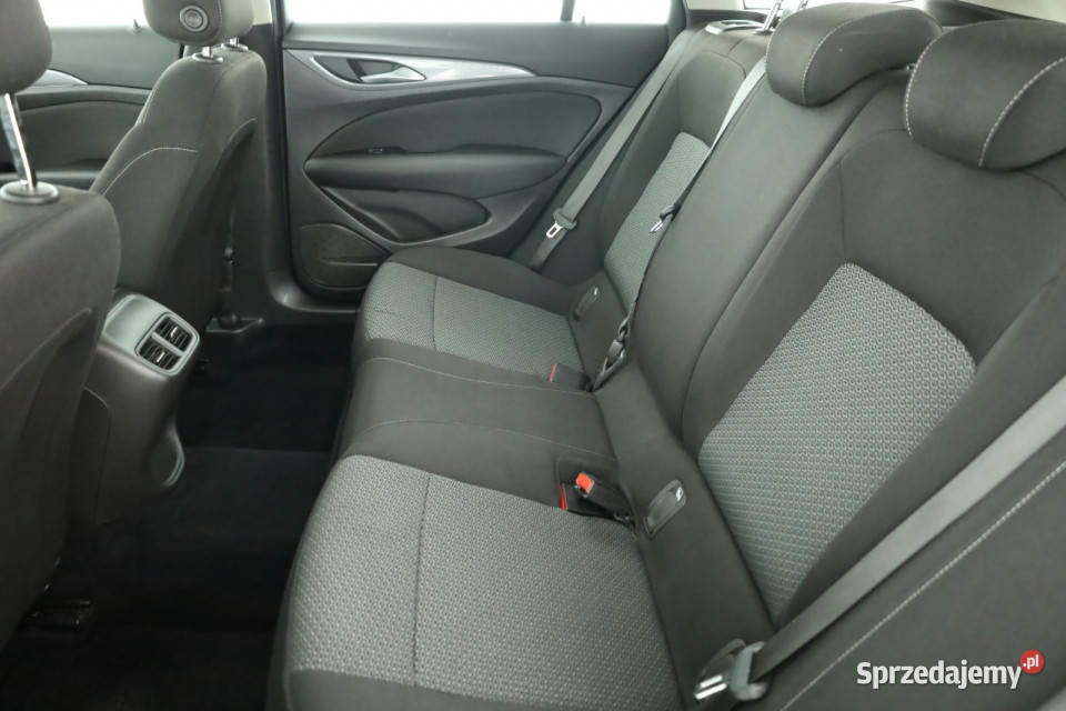 Opel Insignia 16 CDTI pełny VAT