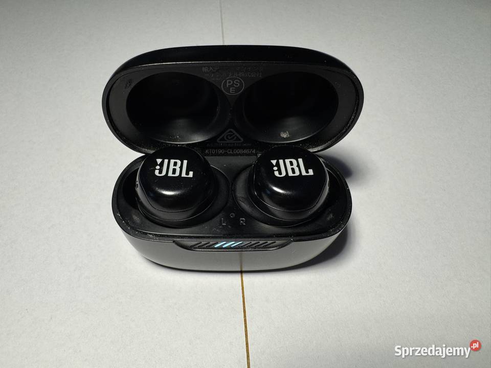 Bezprzewodowe słuchawki JBL Live Free NC Woźniki sprzedam