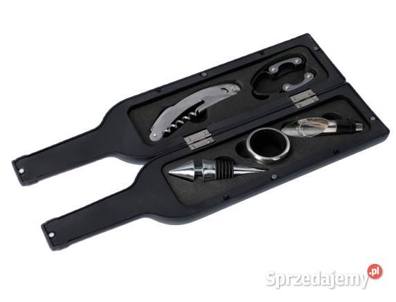 Zestaw Do Wina W Kształcie Butelki Do Wina Na Ostrowy nad Okszą