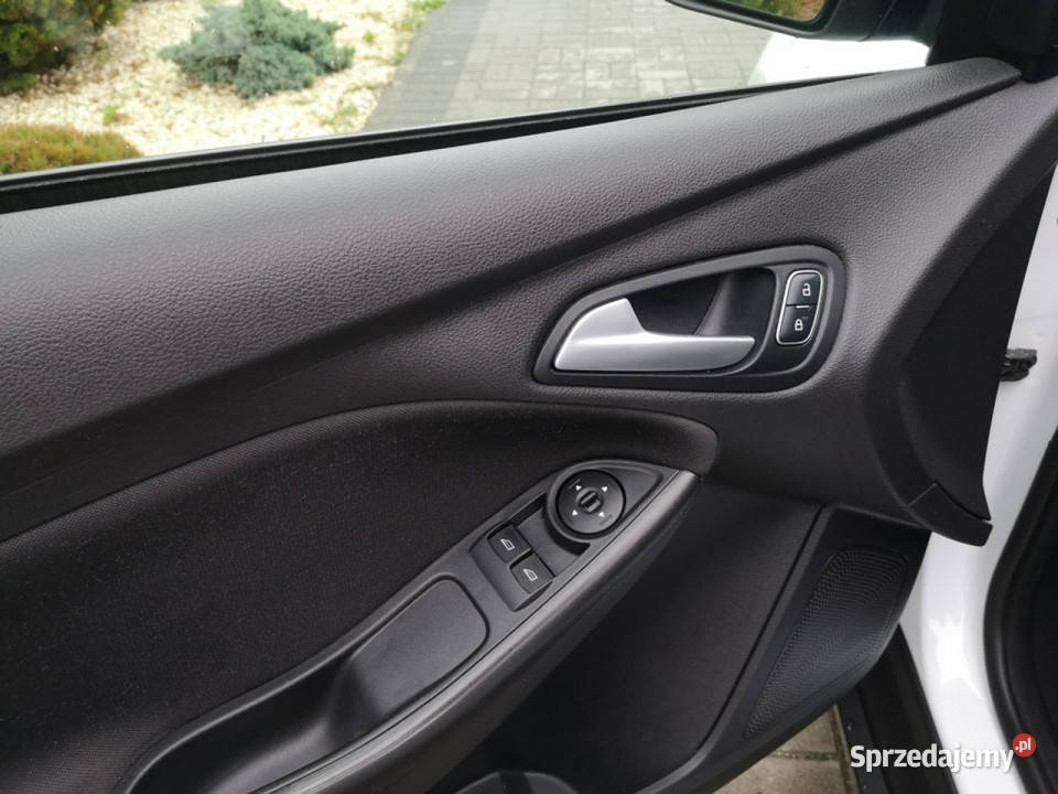 Ford Focus 10 ECOBOST 100 Klima Isofix P fotele ASR (kontrola trakcji) Focus dolnośląskie
