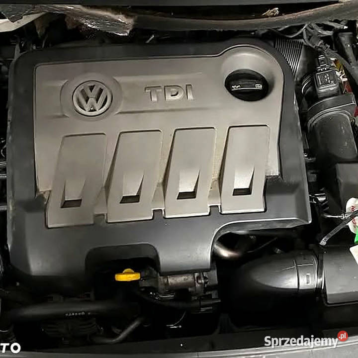 Volkswagen Touran 2014 16TDI Salon Polska Touran Szczecin