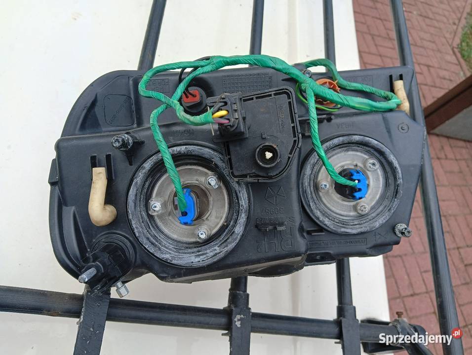 Lampa prawa jeep grand Cherokee