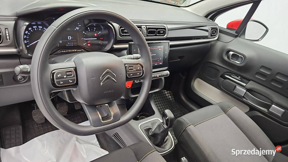 Citroen C3 12 PureTech Shine Z Polskiego Salonu benzyna Warszawa