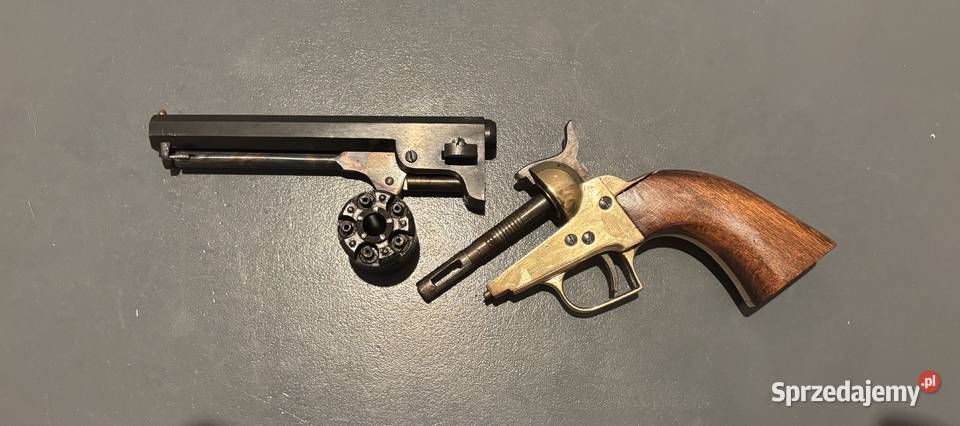 Rewolwer Czarnoprochowy Colt pocket 31