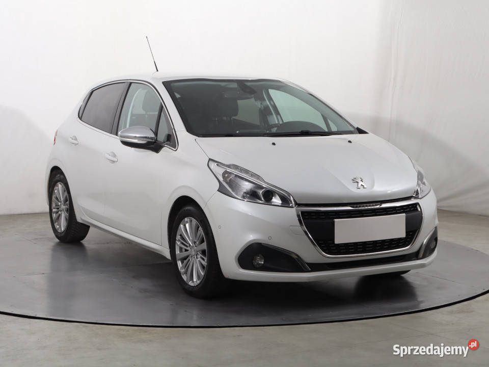 Peugeot 208 12 PureTech radio śląskie Katowice