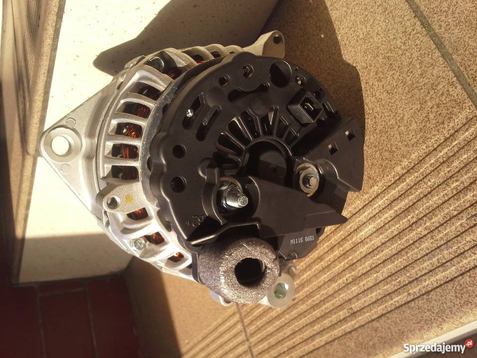 Alternator 12V 150A claas clark BOSCH 0124615030 Kłobuck
