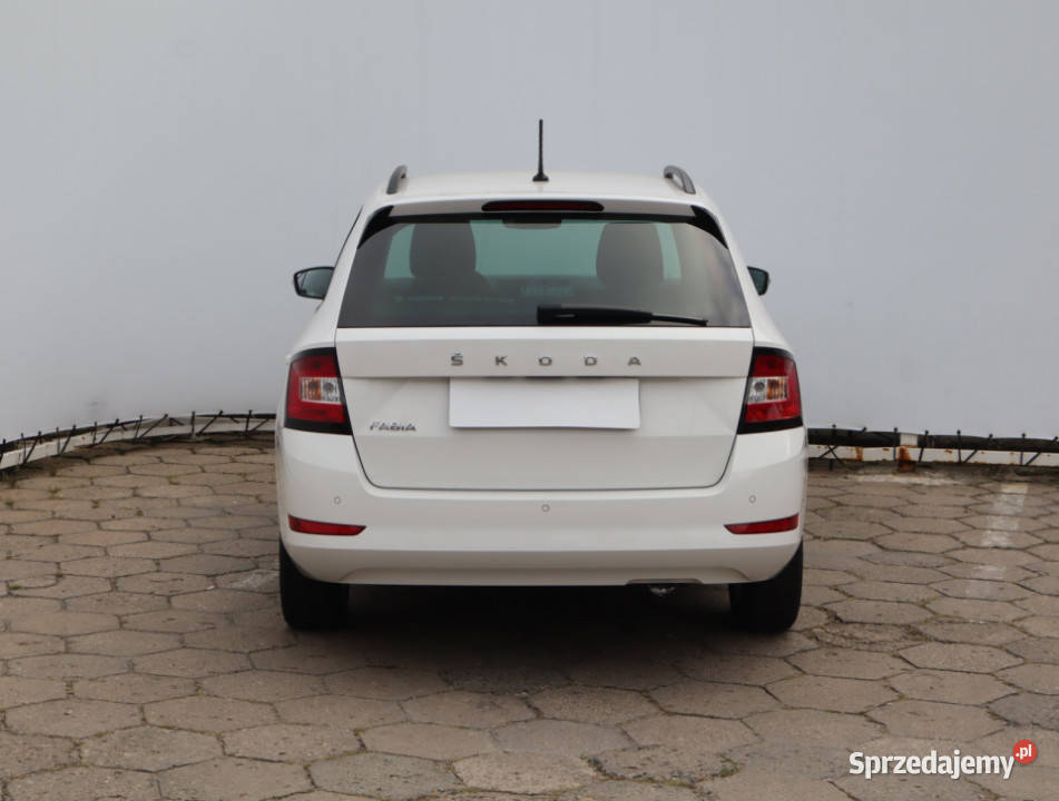 Skoda Fabia 10 TSI łódzkie