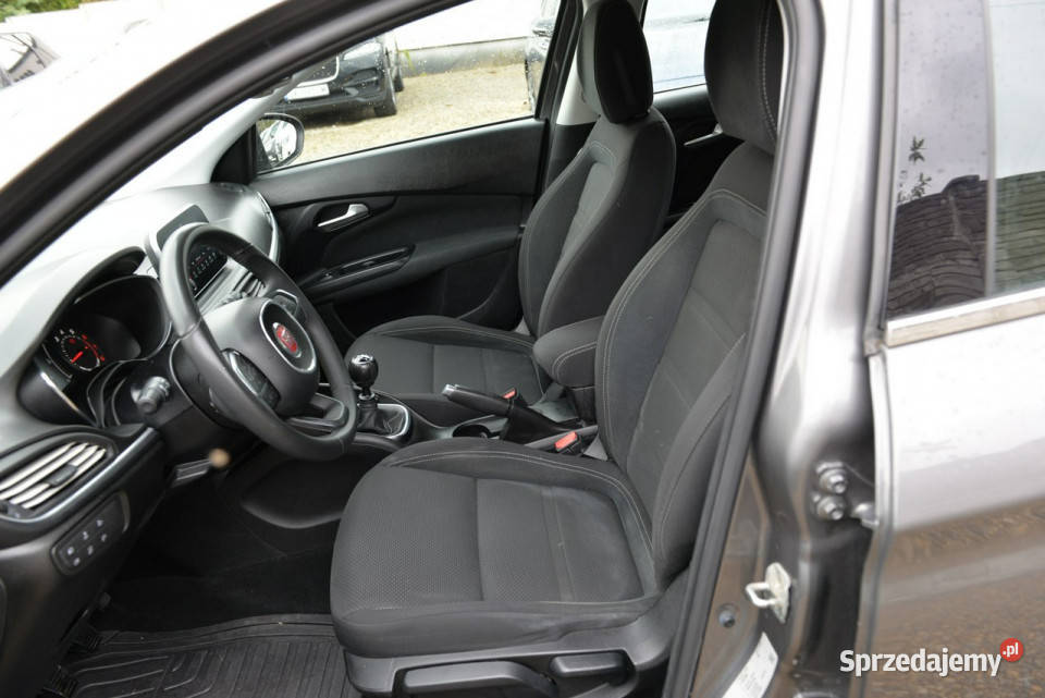 Fiat Tipo 14 95 hatchback LED Alufelgi Bluetooth czujnik zmierzchu Dąbrowa Górnicza